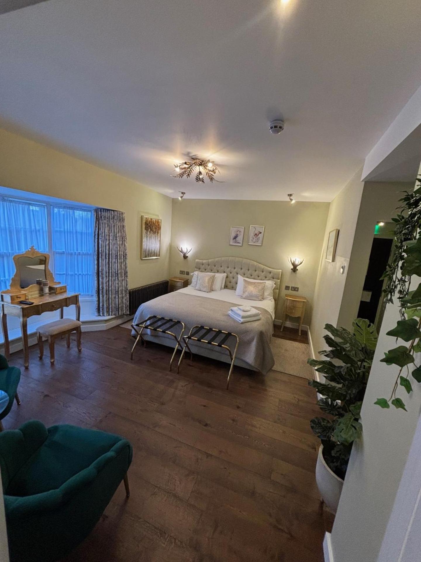 The Cherry Tree Hotel Kingston Blount Экстерьер фото
